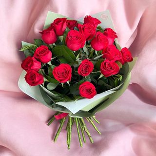 Buchet 19 Trandafiri Rosii