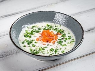 Холодна окрошка з лососем слабої солі (300g)