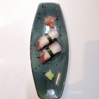 Nigiri Pulpo (2 pzs.)