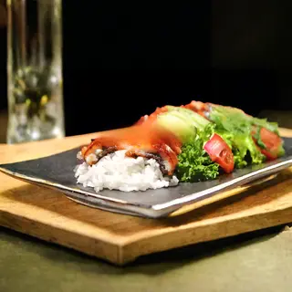 Arroz con anguila