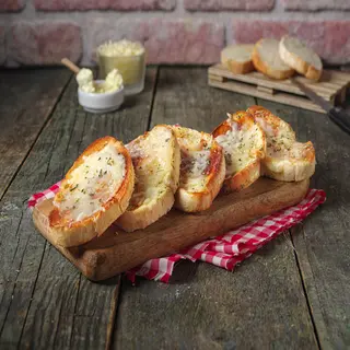 Pan De Ajo Y Mozzarella