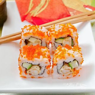 101.  Crab uramaki (8 Pzs.)