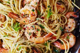 Spaghetti al Aglio con Gamberoni