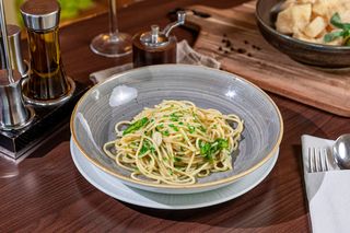 Paste AOP (aglio, olio, e peperoncino)