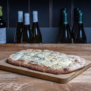 Biancanieve The Cheese In Love