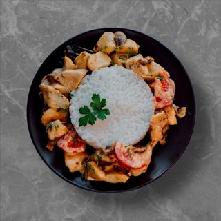 Фрикасе из курицы в сливочном соусе