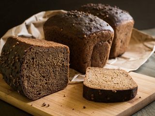 Черный хлеб (1 кус.)