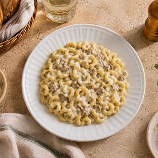 Gramigna panna e salsiccia