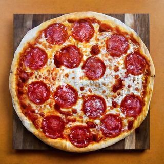 Menù pizza diavola +patatine + bibita