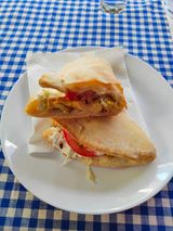 Sendvič sa piletinom sa roštilja