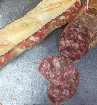 Baguette de salchichón ibérico