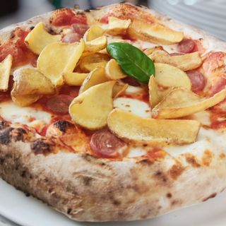 Würstel e patatine fritte