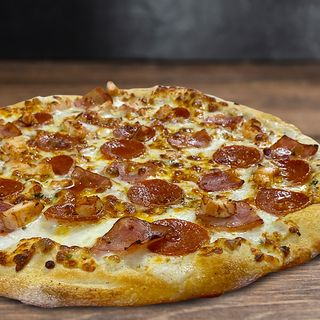 Pizza Carnívora (Familiar) 