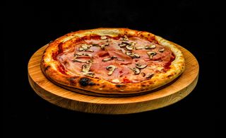 PIZZA PROSCIUTTO E FUNGHI