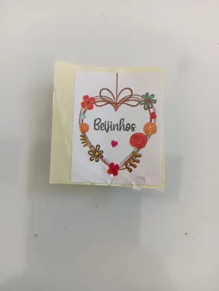 Autocolante Beijinhos
