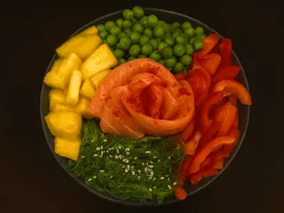 Bowl z łososiem (340g)