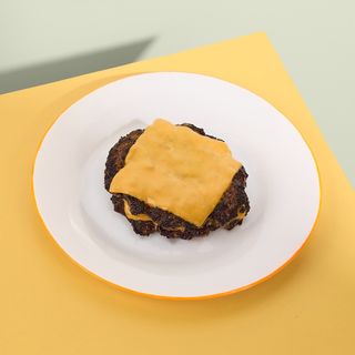 Дабл-смеш-котлети з сиром чеддер