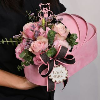 Roze bebeći aranžman za devojčicu