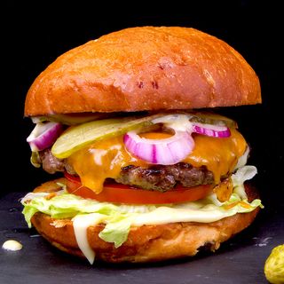 Чийзбургер (350г)