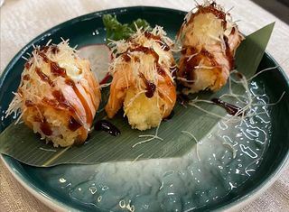 19. Ebi salmon roll 4pz