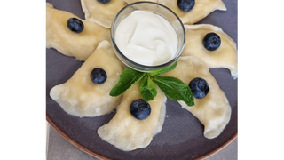 Pierogi z twarogiem na słodko