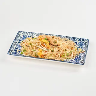 Spaghetti di riso saltati con verdure