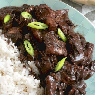 6. Menú Dinuguan