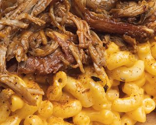 Mac & Cheese Pulled Pork