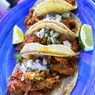 Tacos Independencia de Miguel Hidalgo (4 Uds.)