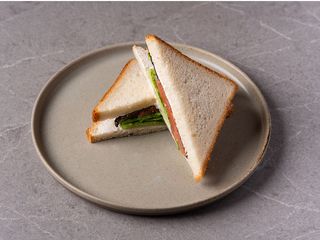 Сендвіч з лососем (210g)