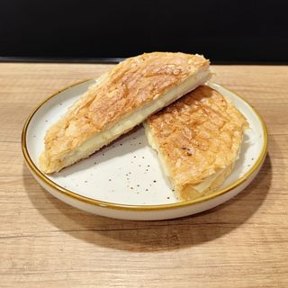 Toast with Gouda Cheese