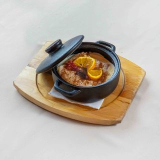 Clatita la cuptor cu brânză dulce și stafide