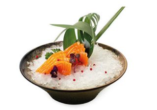 70. Sake sashimi 9pz