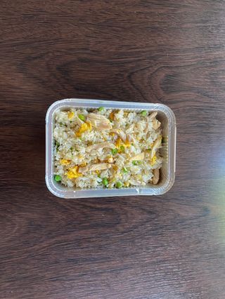Riso saltato con pollo