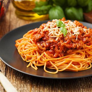 Spaghetti Bolognese zapiekane z serem