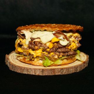 Grande Pesto Green Press Burger