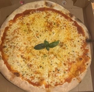 Pizza Margarita (30 Cm.)
