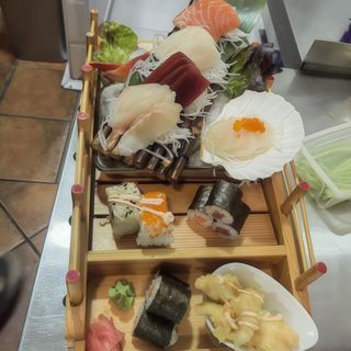L3. Sushi Y Sashimi Variado (32 Pzs.)