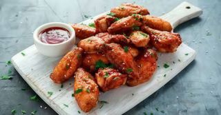 Alitas De Pollo Marinadas A La BBQ (8 Uds.)