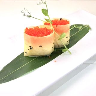 51 Gunkan soy tobiko