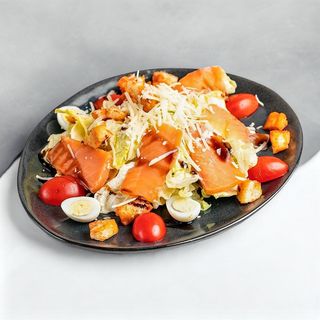 Салат "Цезарь" с семгой