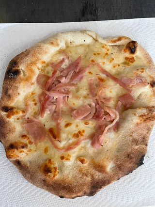 Pizzetta con prosciutto cotto
