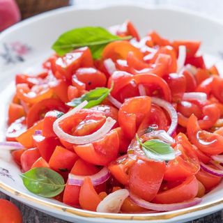 Tomate en ensalada