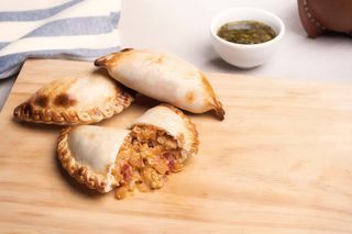 Empanada Argentina De Pollo