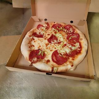 Пица Пеперони (400гр)