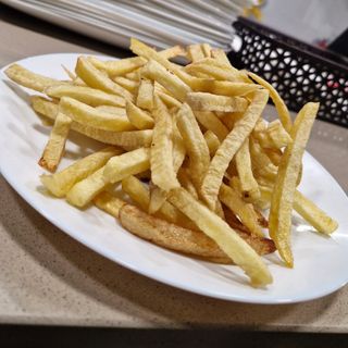 Racion de patatas fritas naturales