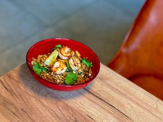Смажений рис по-тайськи з креветкою (450г)