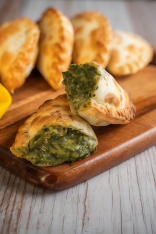 Empanada De Espinaca Y Queso