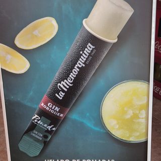 Helado de pomada con alcohol 