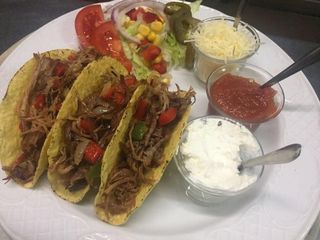 Taco De Cerdo Desmenuzado
